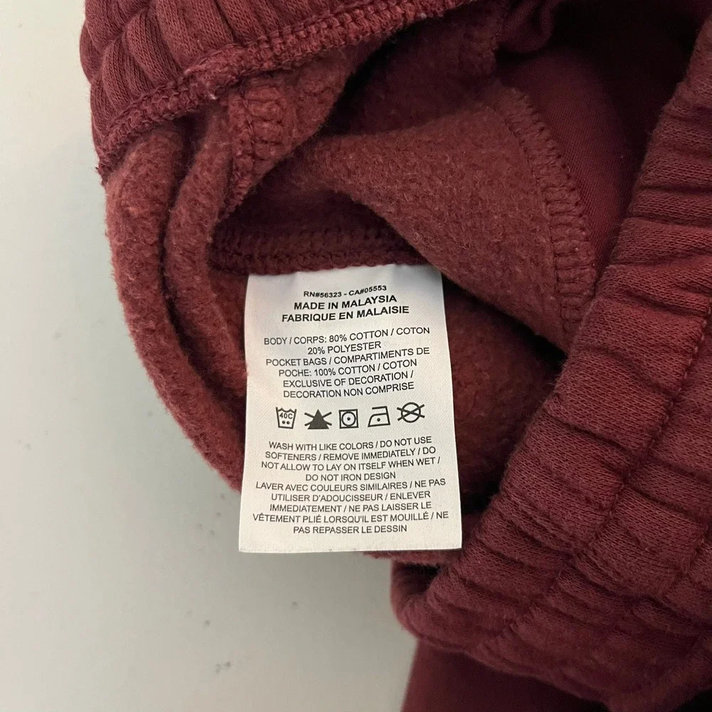 Nike Kids Maroon Fleece Jogger Sweatpants Large Vertical Logo Graphic Burgundy